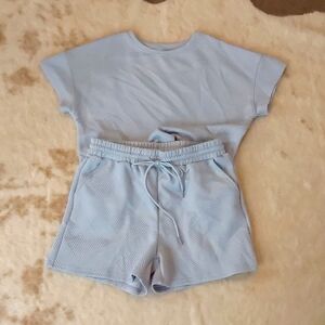 Gray textured shorts set